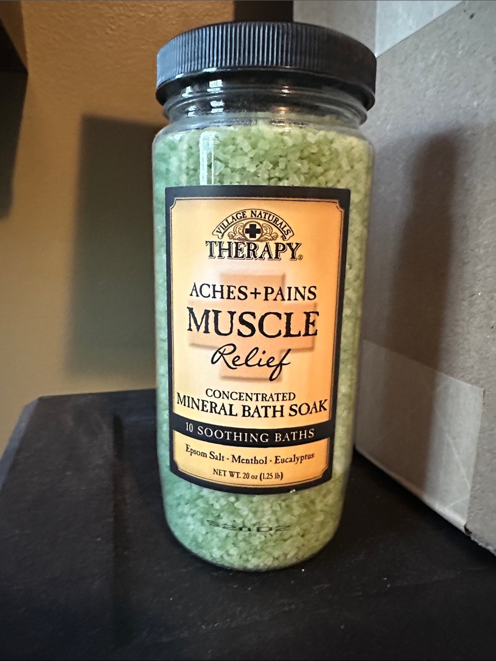 therapy Aches + Pains Muscle Relief Mineral Bath Soak - Green